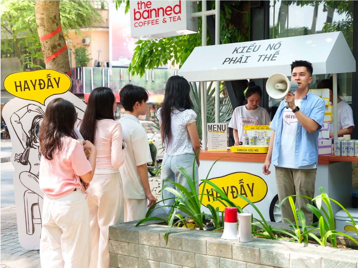 Mang thương hiệu Việt vươn ra toàn cầu, nhưng đóng góp trực tiếp của Vinamilk cho đất nước nằm ở đây- Ảnh 4. Quảng bá sản phẩm Kombucha HAYĐẤY