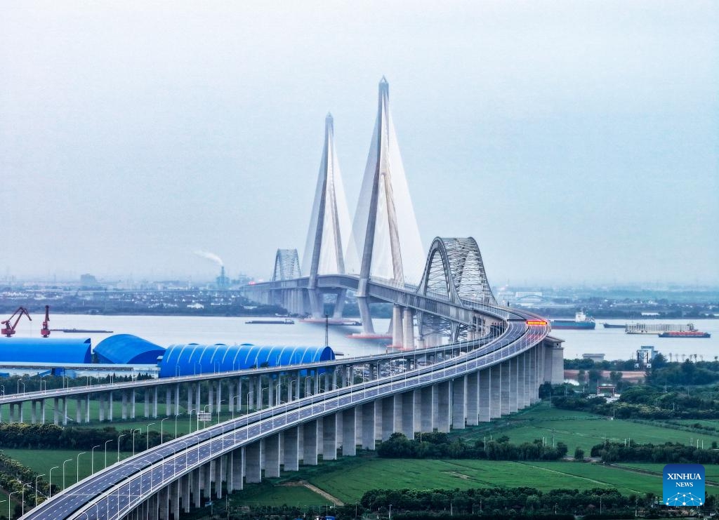 Cầu Changtai sông Dương Tử