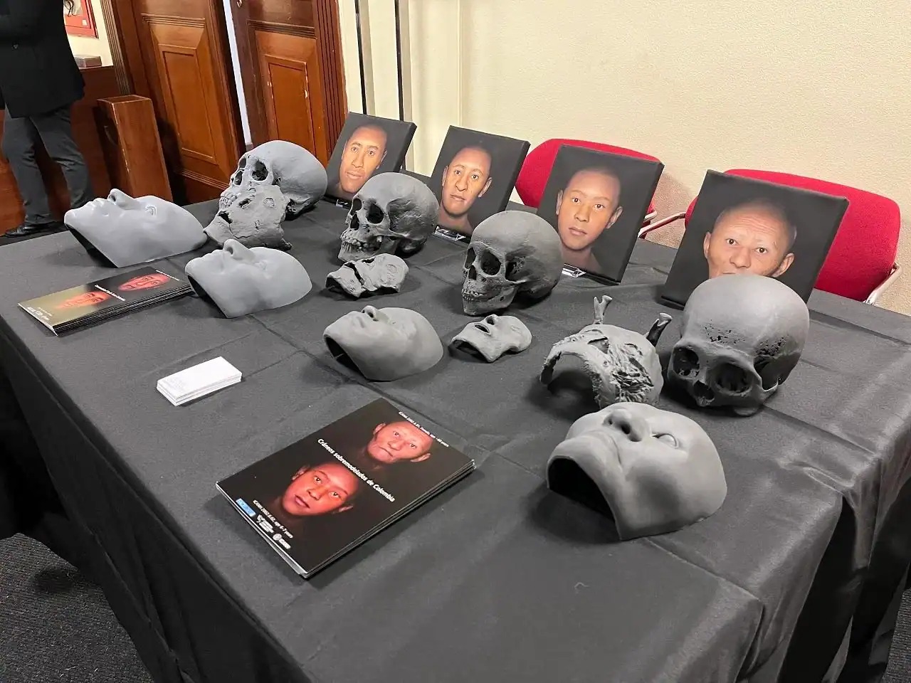 Mặt nạ tang lễ cổ đại ở Colombia