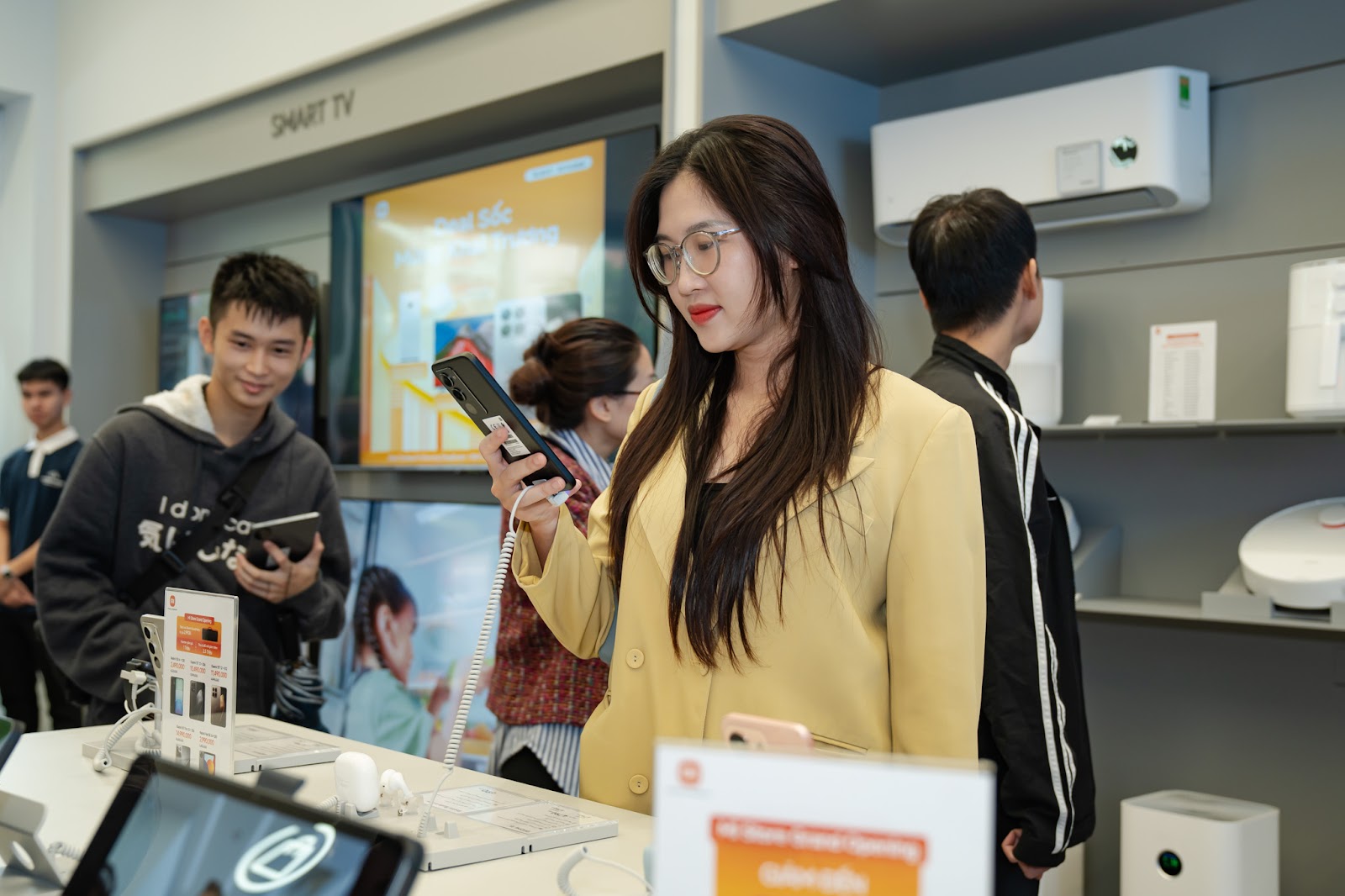 Trải nghiệm hệ sinh thái thiết bị công nghệ thông minh