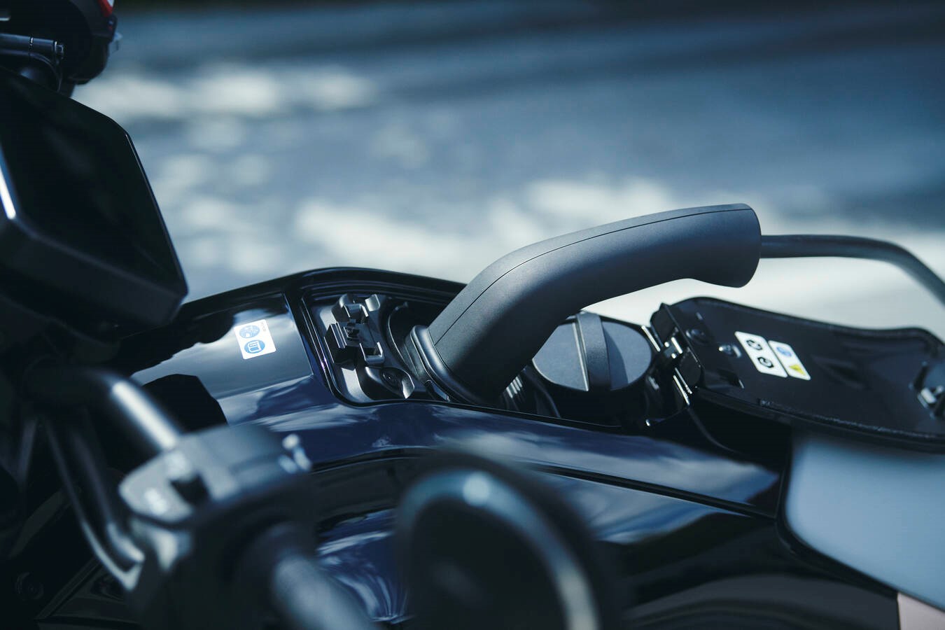 Trải nghiệm lái vui vẻ trên xe máy điện hiệu suất cao